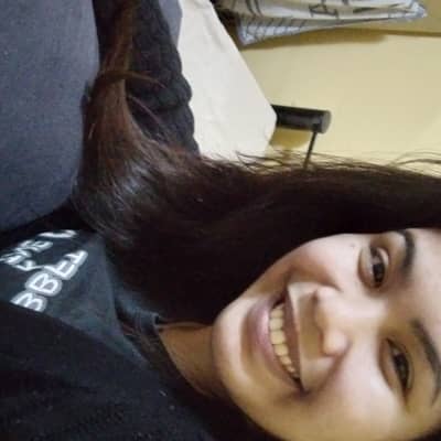 Rhaine roxas