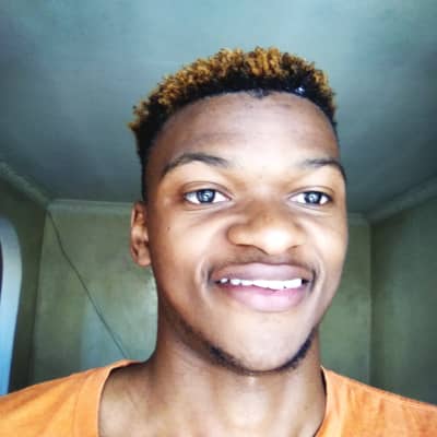 Lwando Magoqoza