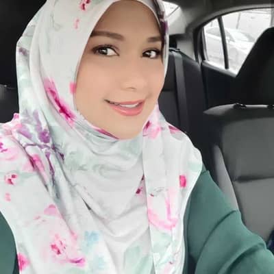 ASIAN DATING HOOKUP
