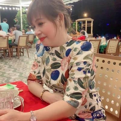 Tuyết Nguyễn
