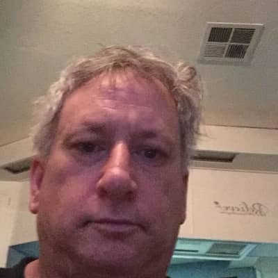 Brett Robert Chowaniec