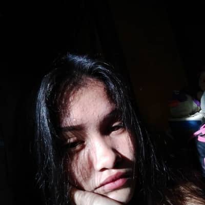 evelyn flores