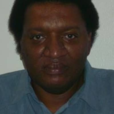 Leonard Holmes