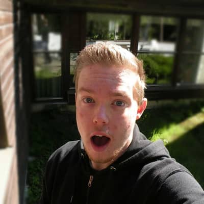 André