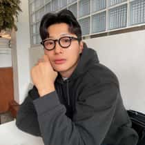 mark yujun