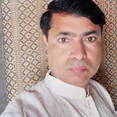 Mustan khan