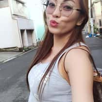 Apinya