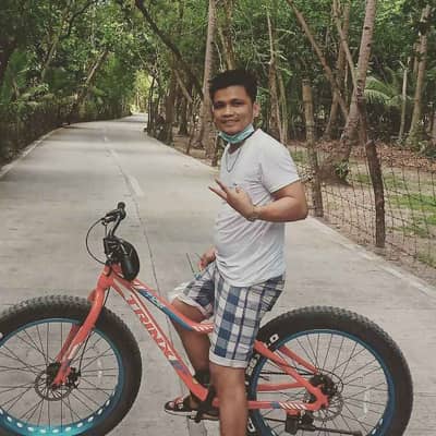 arnel bisexual