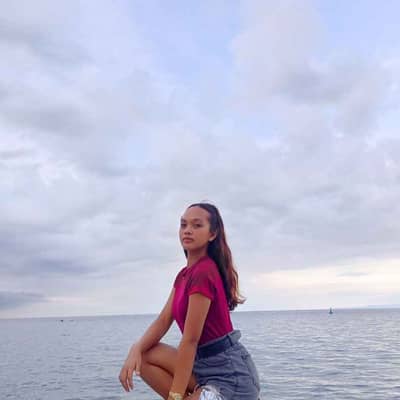 Samantha Lee@5