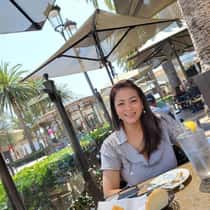 Thuy le