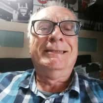Stephen J Tandy