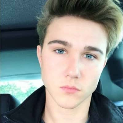 Connor Holdel