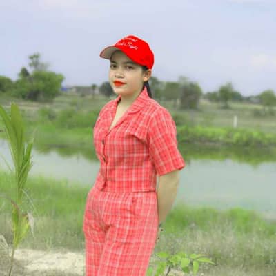 ឃួន មន្តដ្ឋា