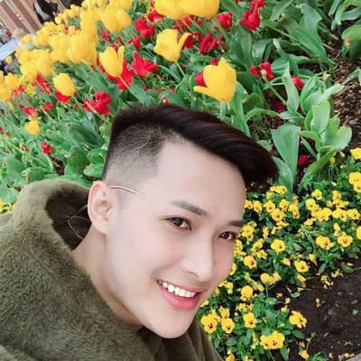 Ahron Villena