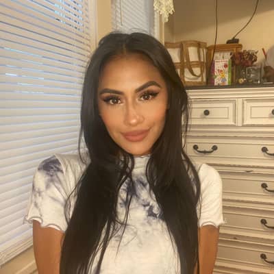 Pretty Lucia
