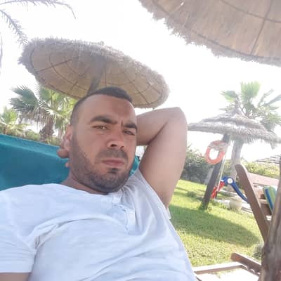 Nacer