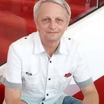 André