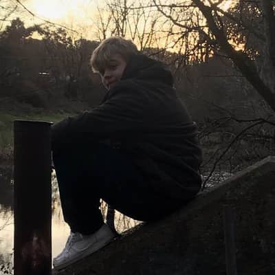 yuhboi_Q