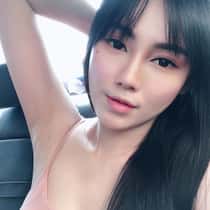 Deb M