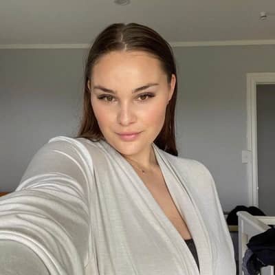 Chloe