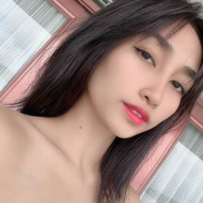 Mia