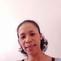 Yunita Damamain