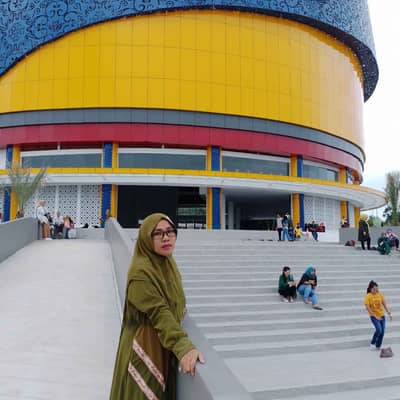 Nur