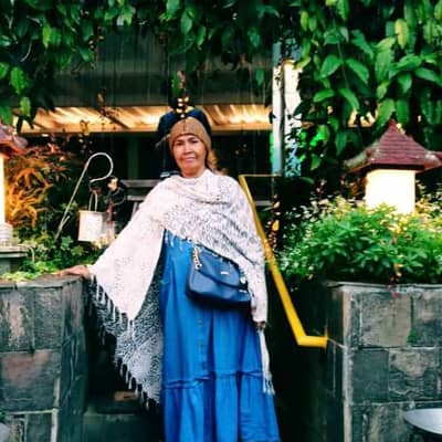 Erna Soeharia