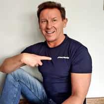 Larry Uwe