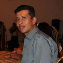 Hola soy hombre latino