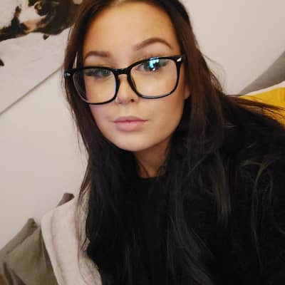 Bella025