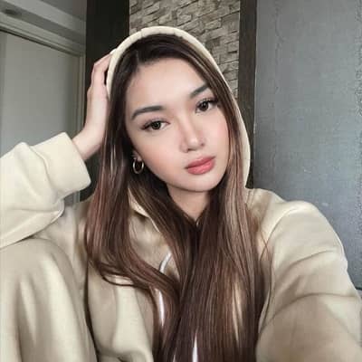 Chloe