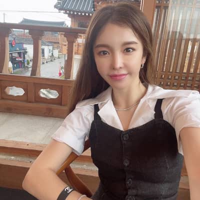 Yunjin Park