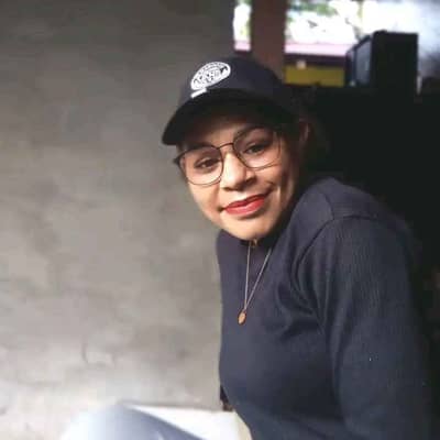 Nia