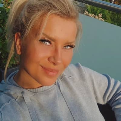 Nora