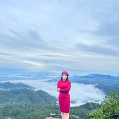 Ngân Lê