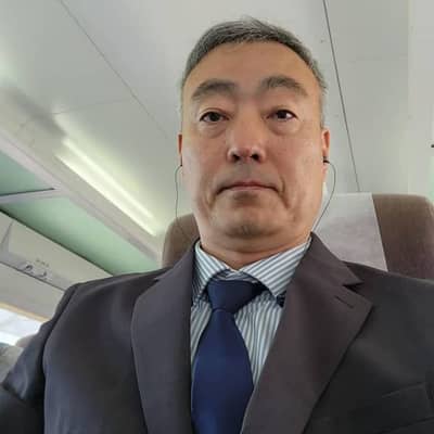 李伟