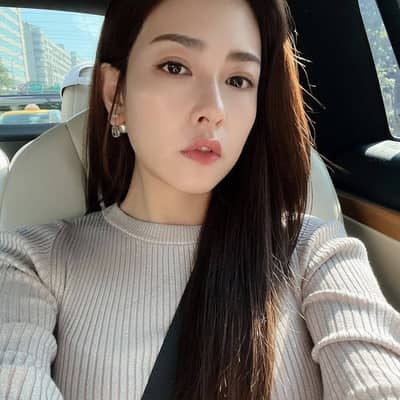 Hana Lee