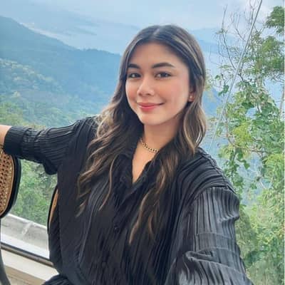 Maxine Abe