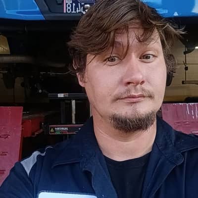 Dustin Devaughn 