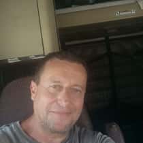 Tomas