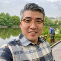 Kyung Cheng 